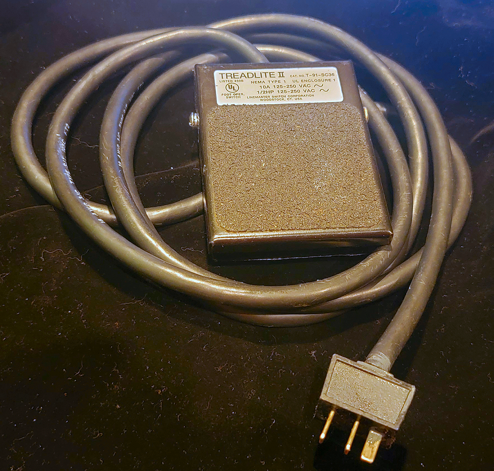 Instantron Regular Square Footswitch